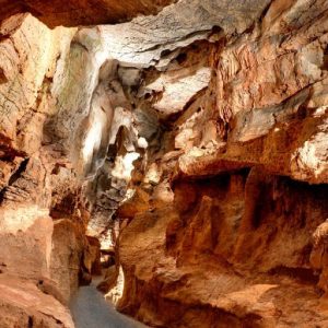 kents-cavern-1