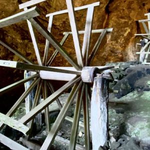 peak-cavern-16 peak-cavern-16