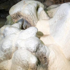 pooles-cavern-19