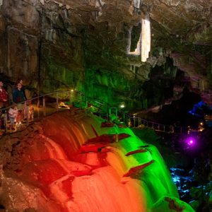 pooles-cavern-2