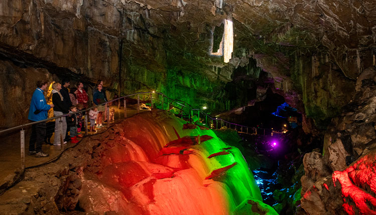 pooles-cavern-2